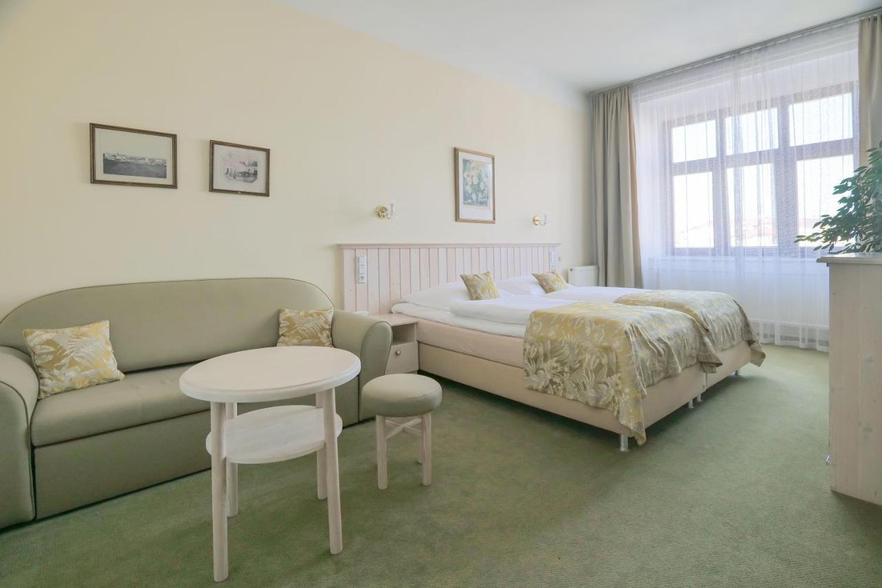 Hotel Zlata Hvezda Litomyšl Dış mekan fotoğraf