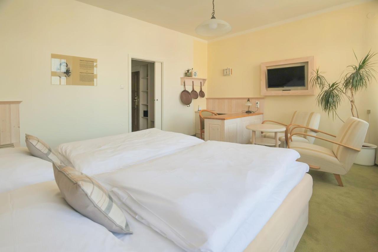 Hotel Zlata Hvezda Litomyšl Dış mekan fotoğraf