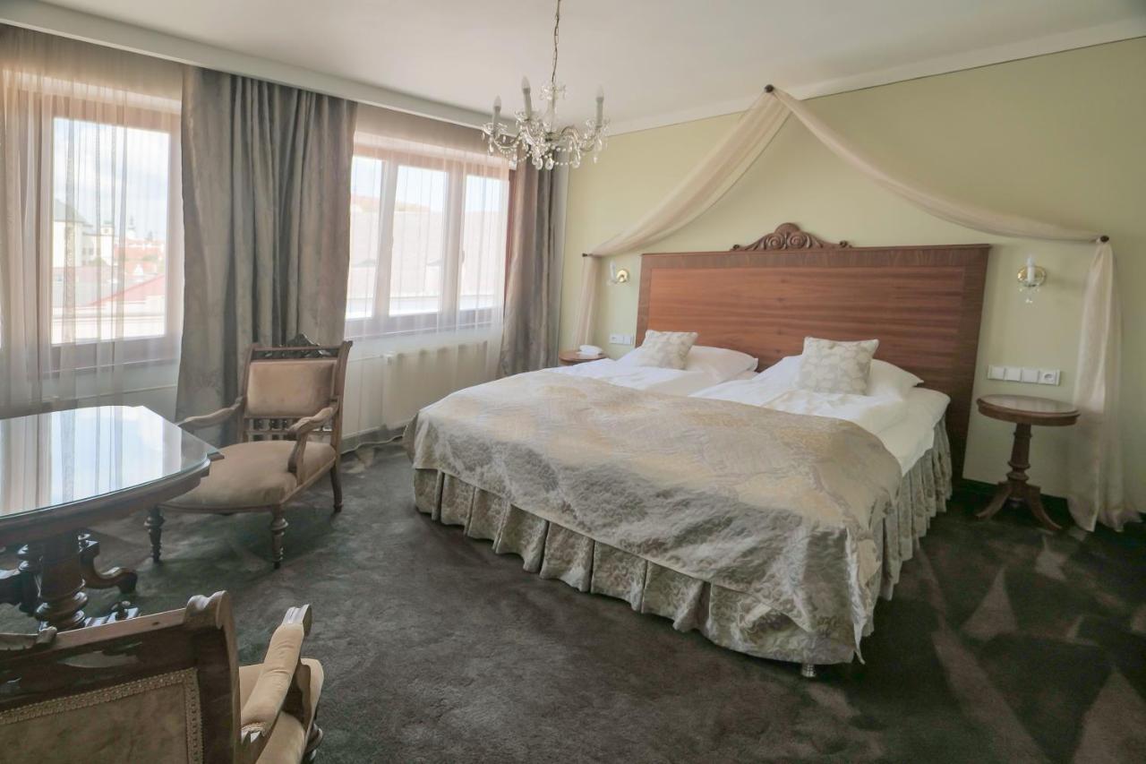 Hotel Zlata Hvezda Litomyšl Dış mekan fotoğraf