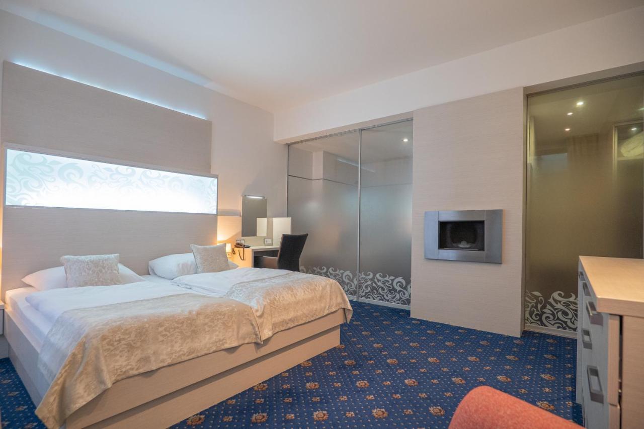 Hotel Zlata Hvezda Litomyšl Dış mekan fotoğraf