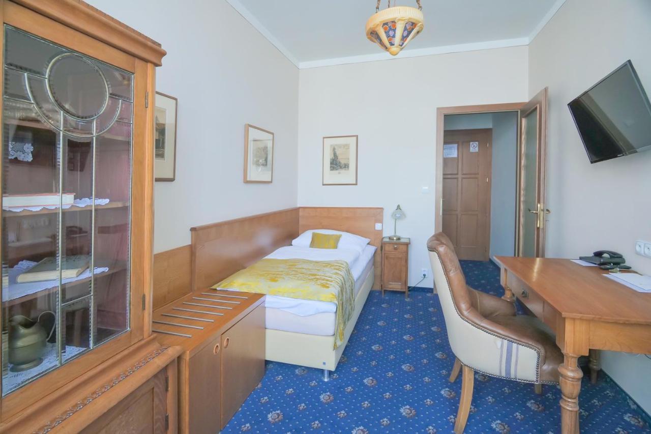 Hotel Zlata Hvezda Litomyšl Dış mekan fotoğraf