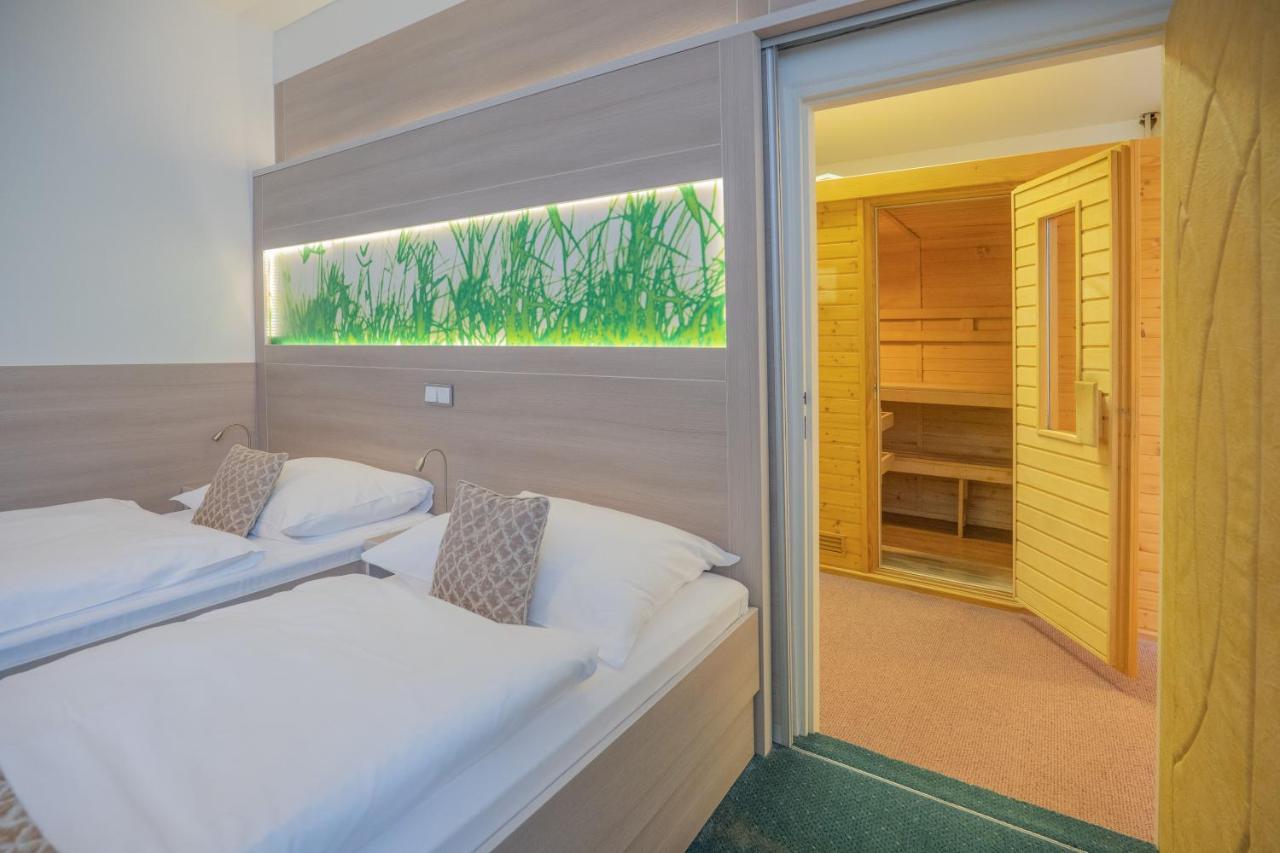 Hotel Zlata Hvezda Litomyšl Dış mekan fotoğraf