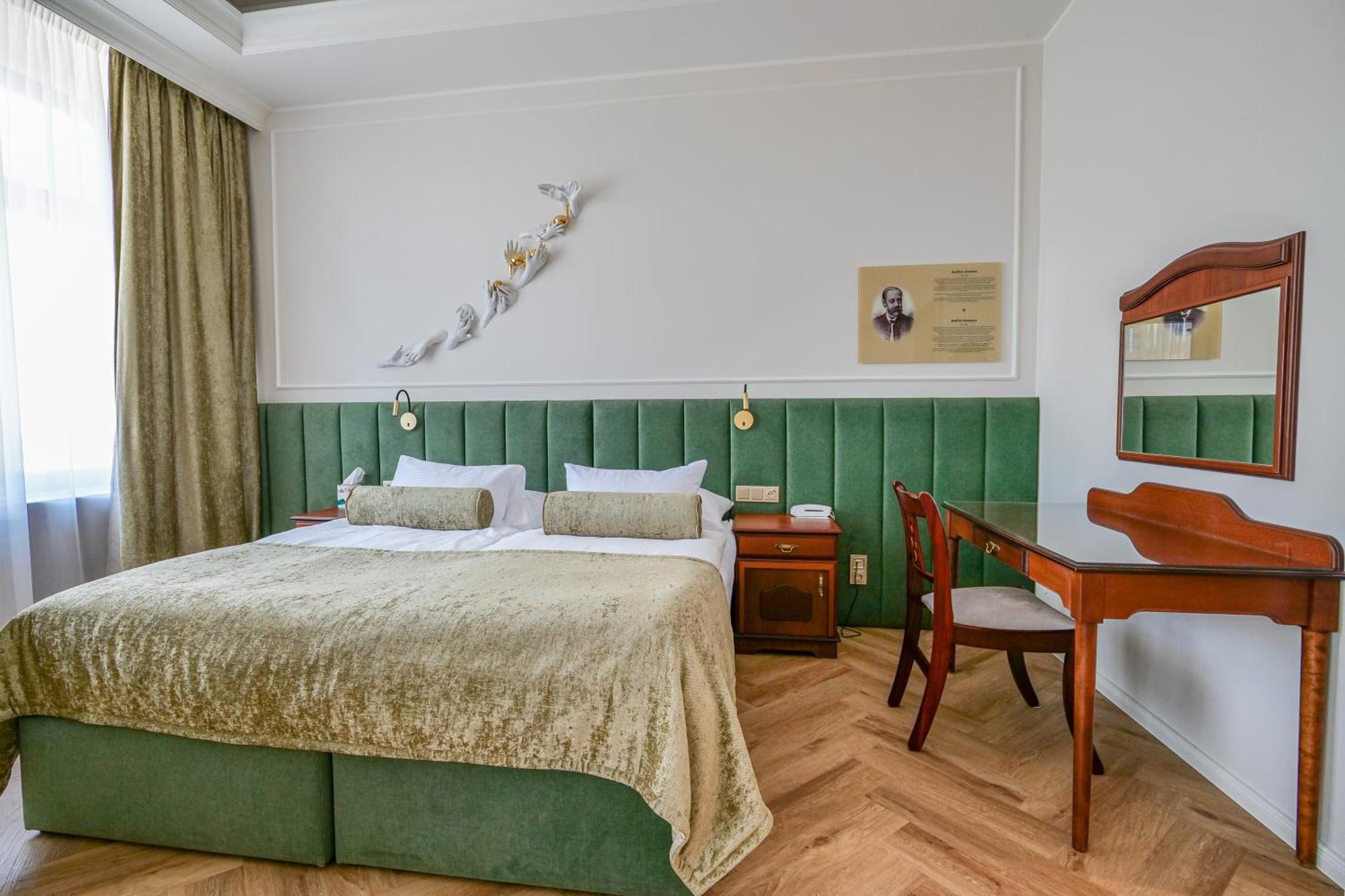 Hotel Zlata Hvezda Litomyšl Dış mekan fotoğraf