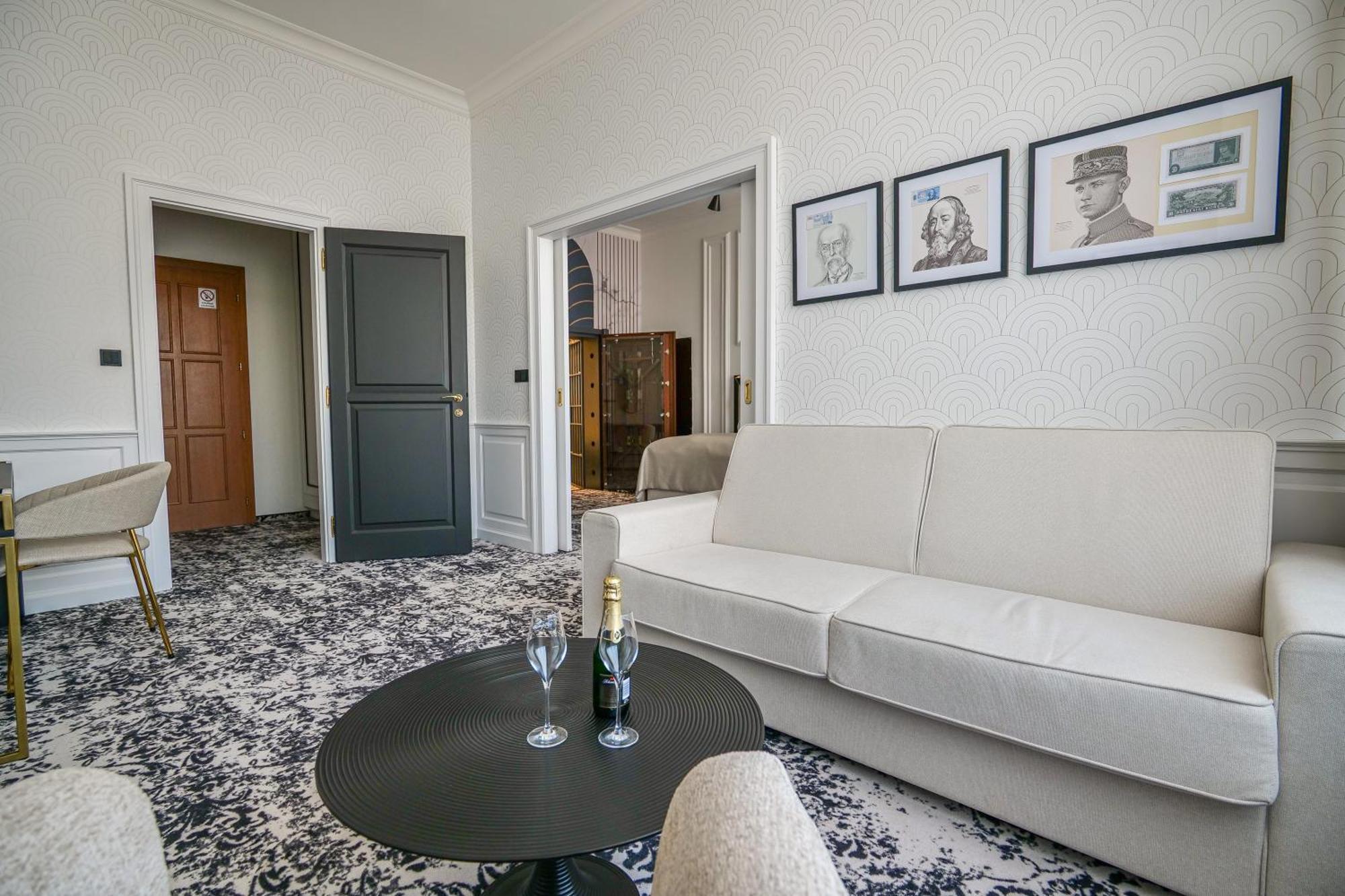 Hotel Zlata Hvezda Litomyšl Dış mekan fotoğraf